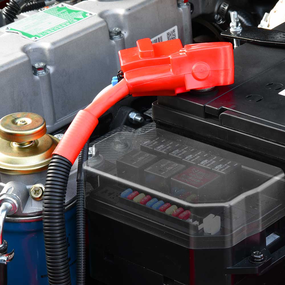 ПРОТИВОВЕСНЫЙ ВИЛОЧНЫЙ ПОГРУЗЧИК С ДВИГАТЕЛЕМ ВНУТРЕННЕГО СГОРАНИЯ