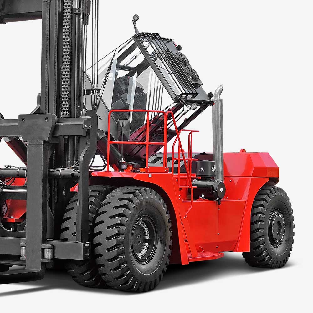 ВИЛОЧНЫЙ ПОГРУЗЧИК С ДВИГАТЕЛЕМ ВНУТРЕННЕГО СГОРАНИЯ